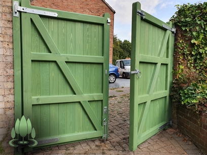 Double Gate Installation